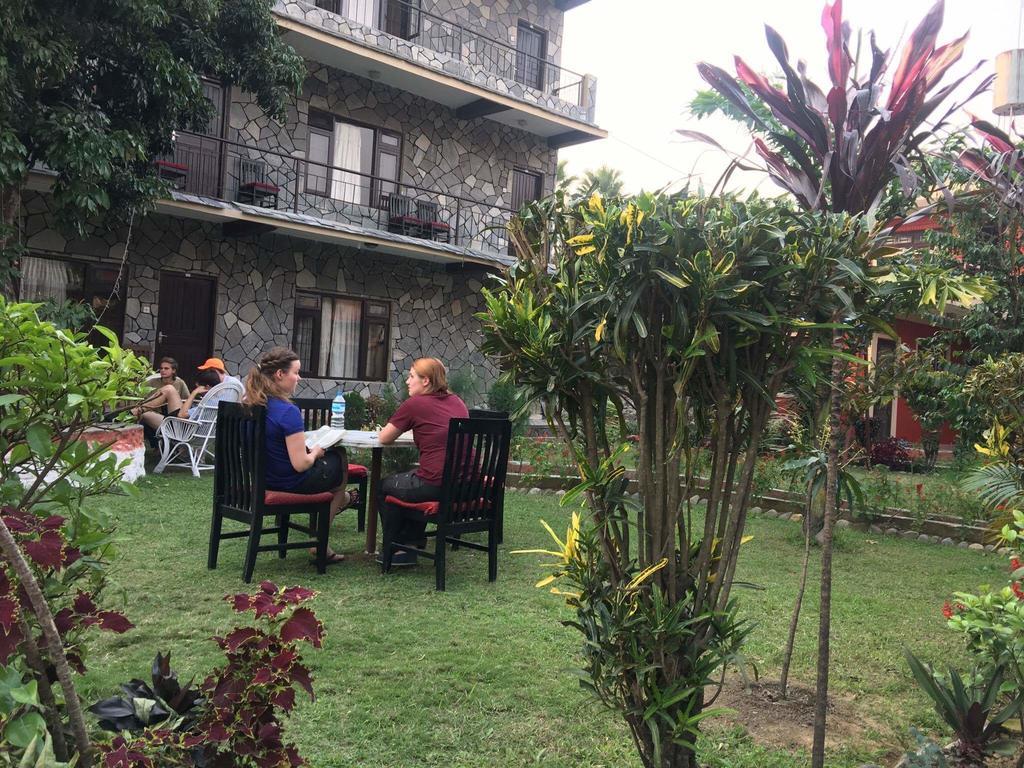 Trekkers Lodge Pokhara Exterior foto